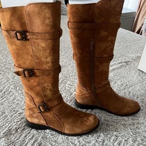 Gianni Bini leather high boots